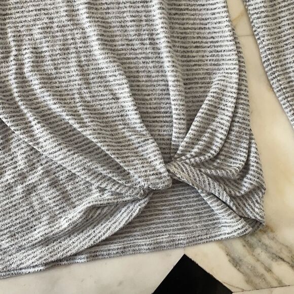 Max & Mia Gray and White Striped Knot Top - Picture 3 of 5